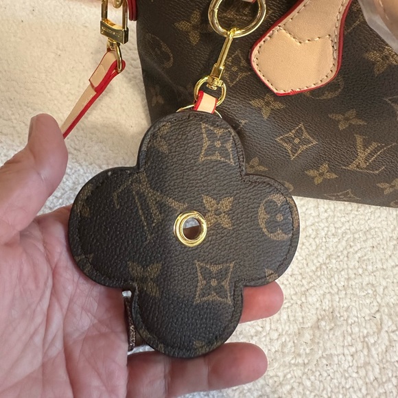 New Fashion Inspired Item (BAG) - Picture 8 of 12